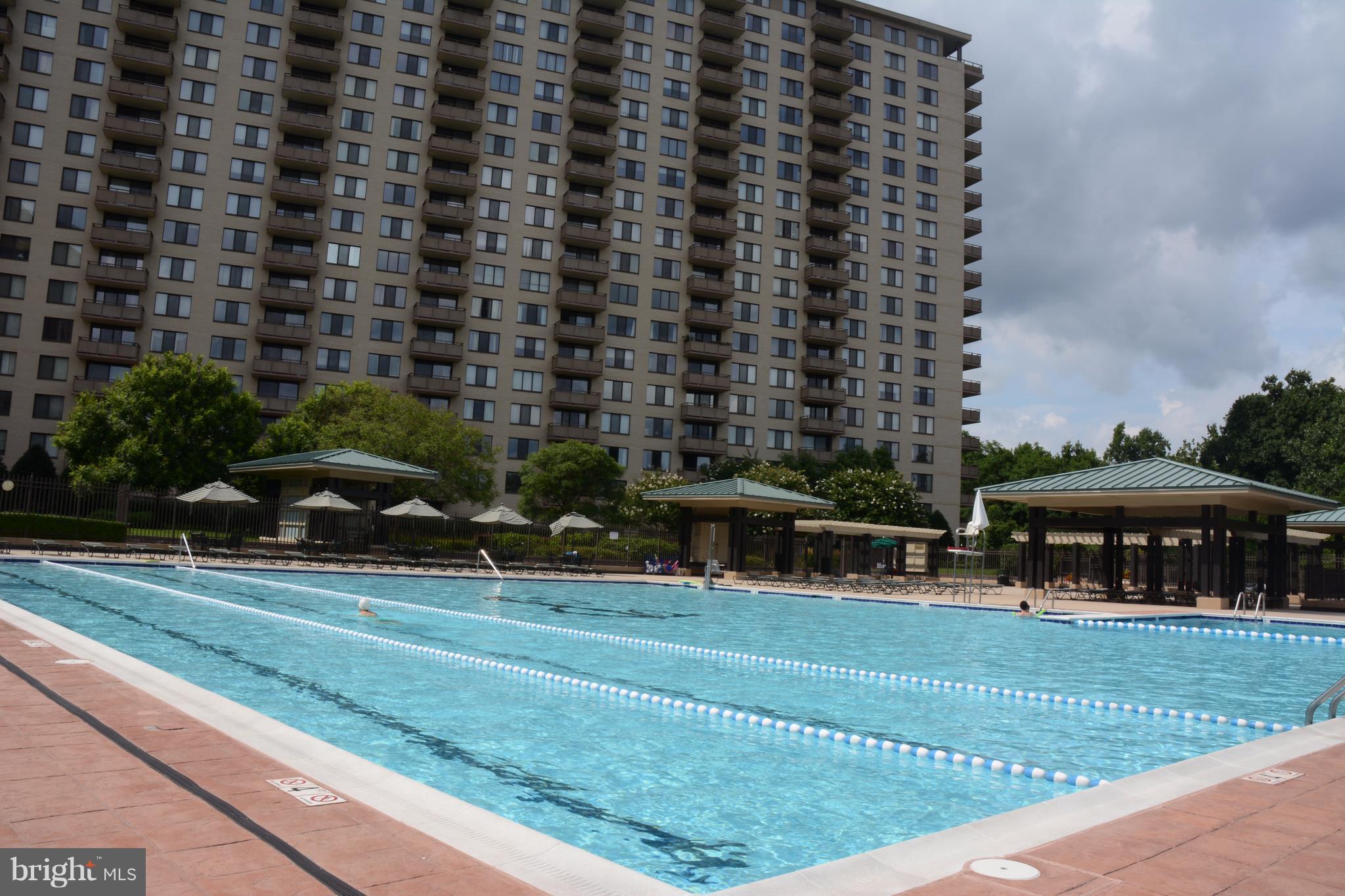 PROMENADE TOWERS - Residential Lease