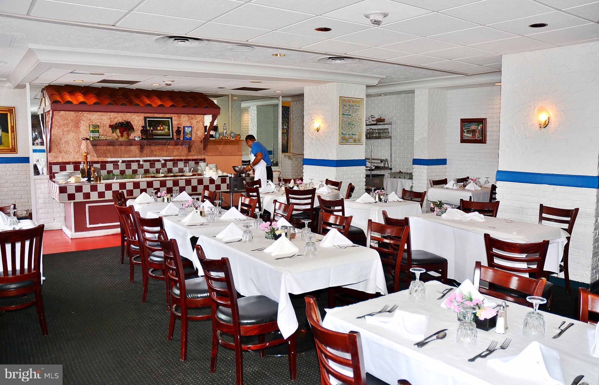 PROMENADE TOWERS - Residential Lease