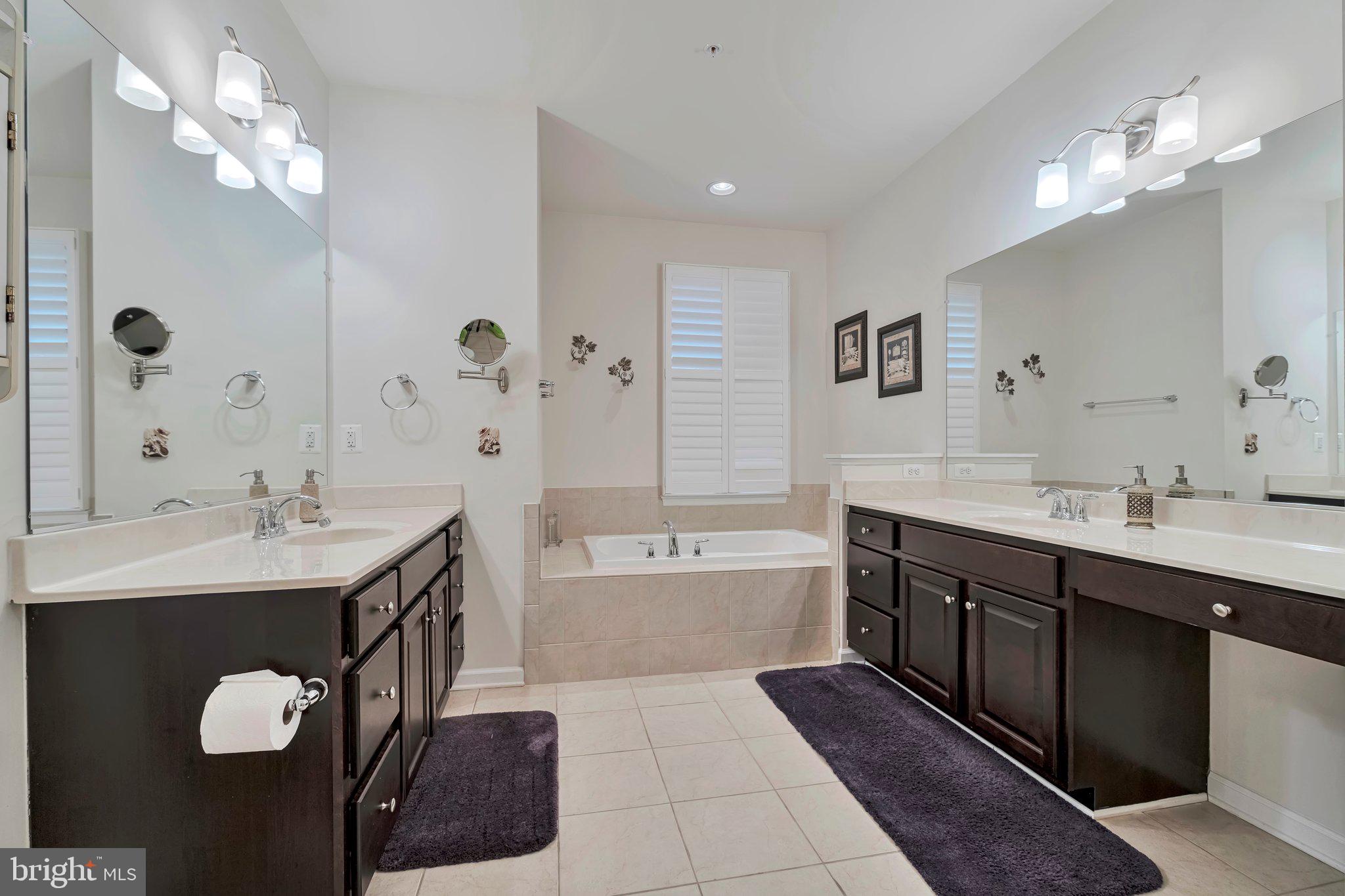 EAST GATE CONDOMINIUMS - Residential