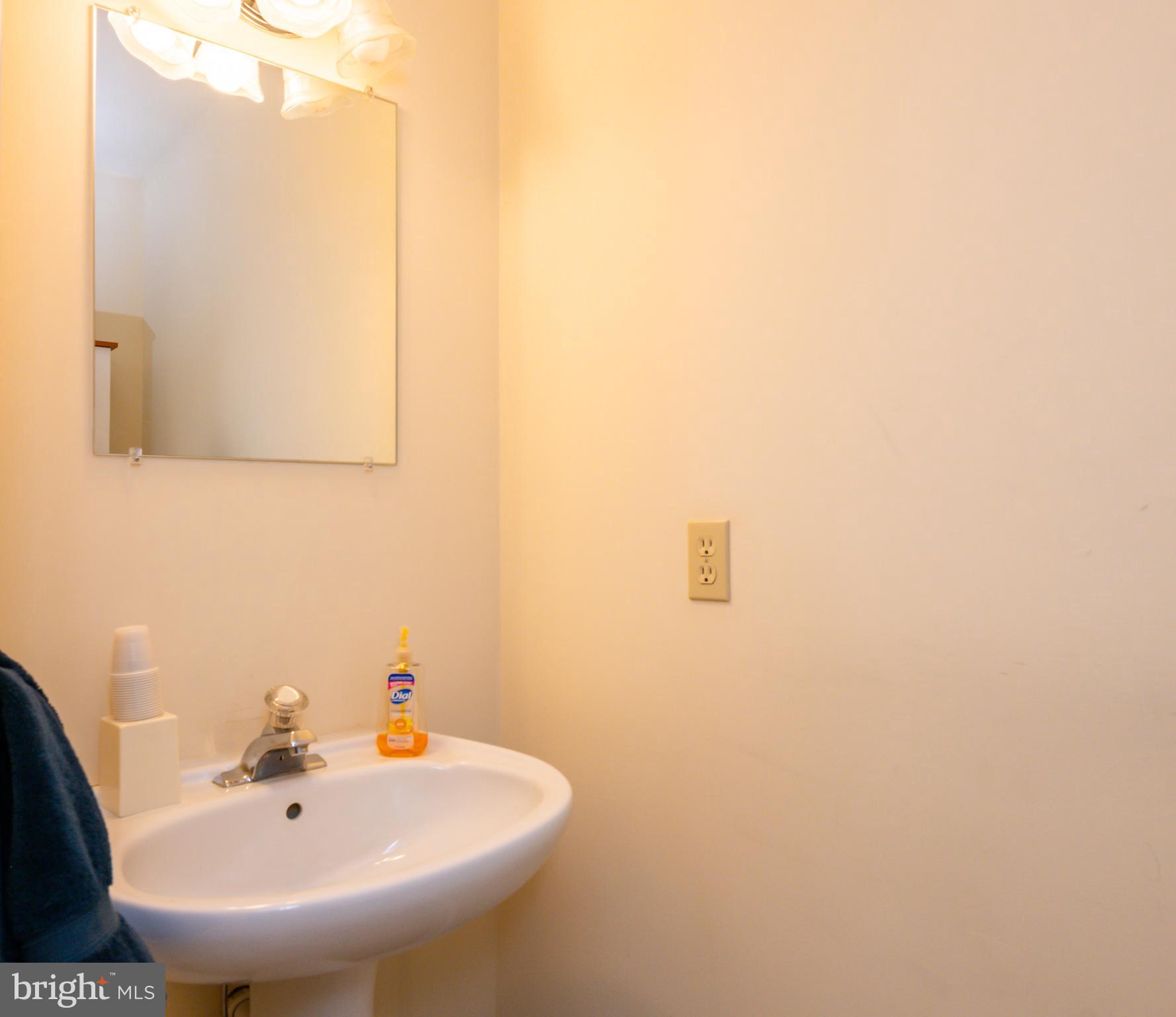 NORTHRIDGE - Residential