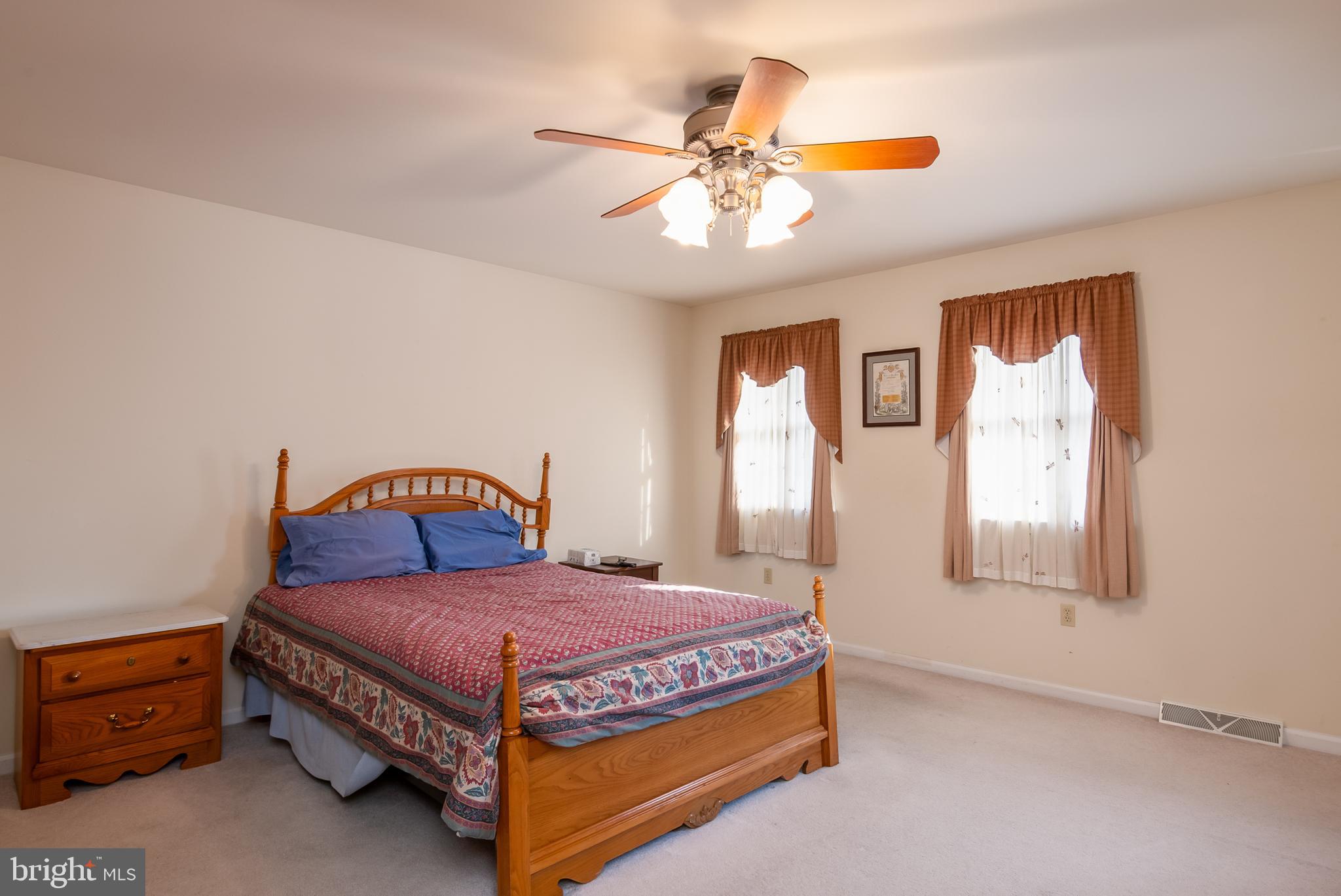 NORTHRIDGE - Residential