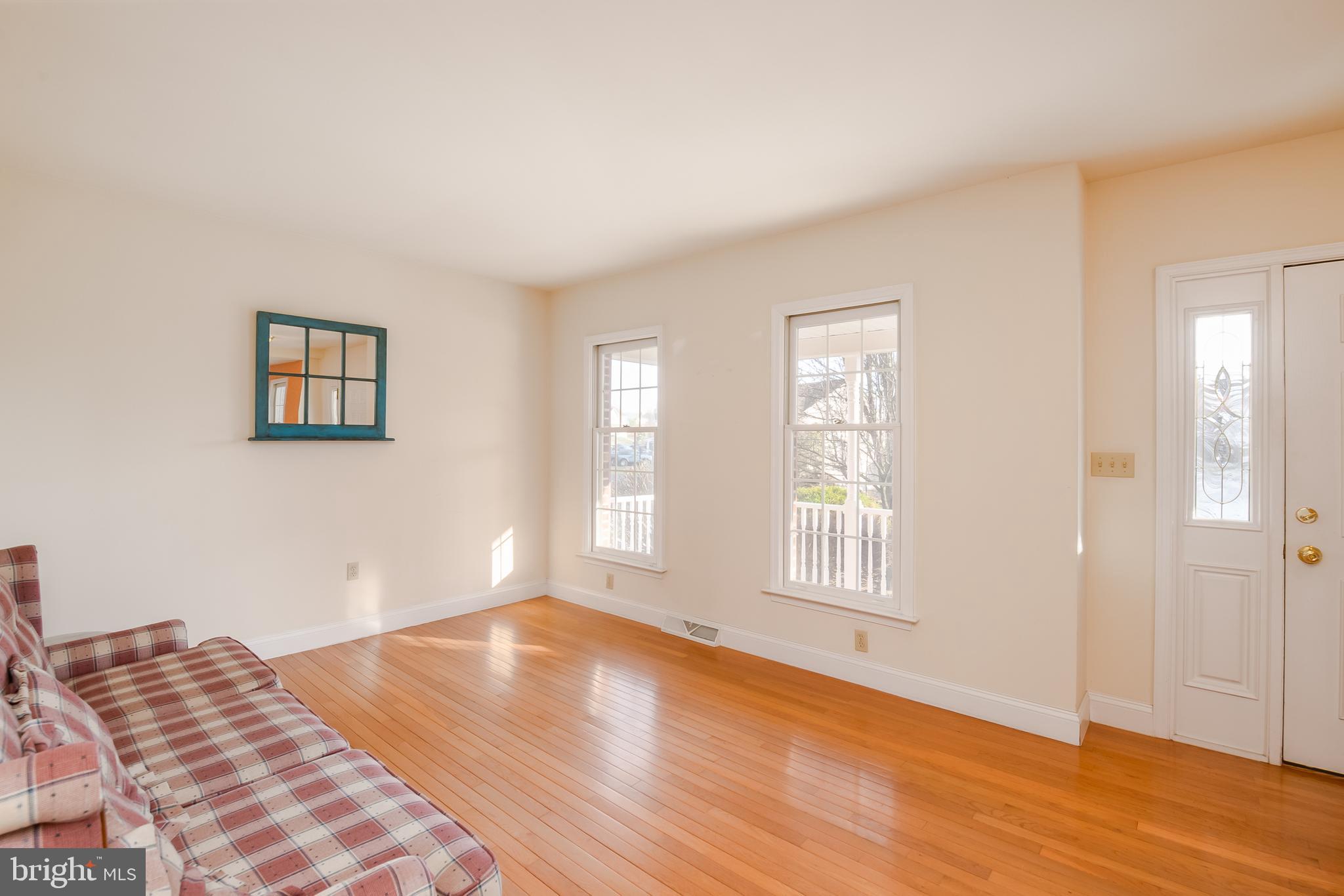 NORTHRIDGE - Residential