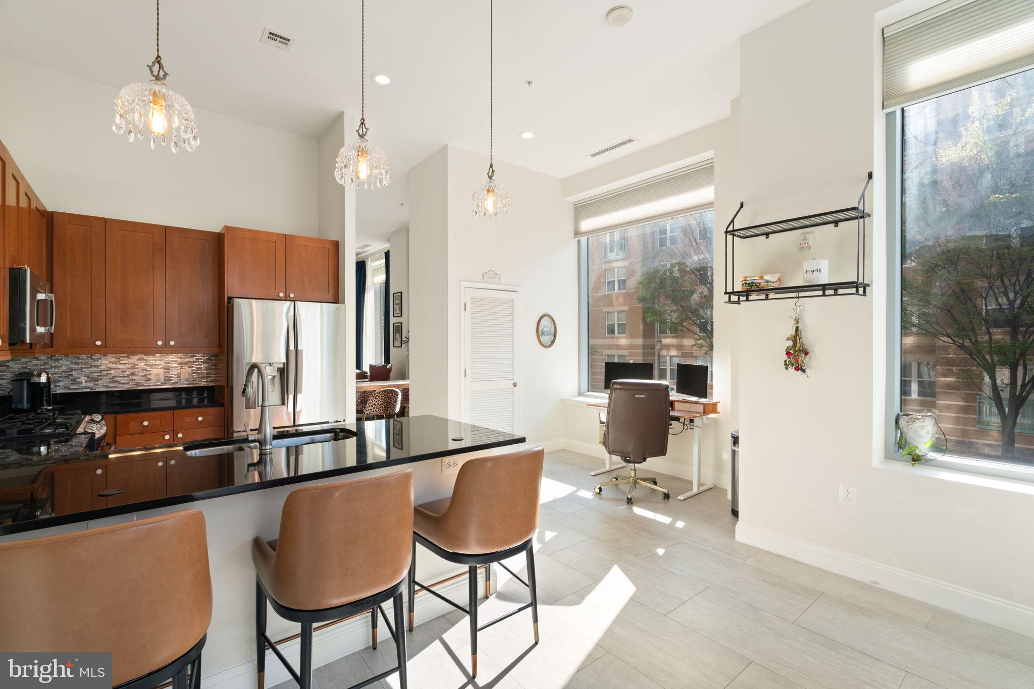 MIDTOWN AT RESTON TOWN CENTER - Residential