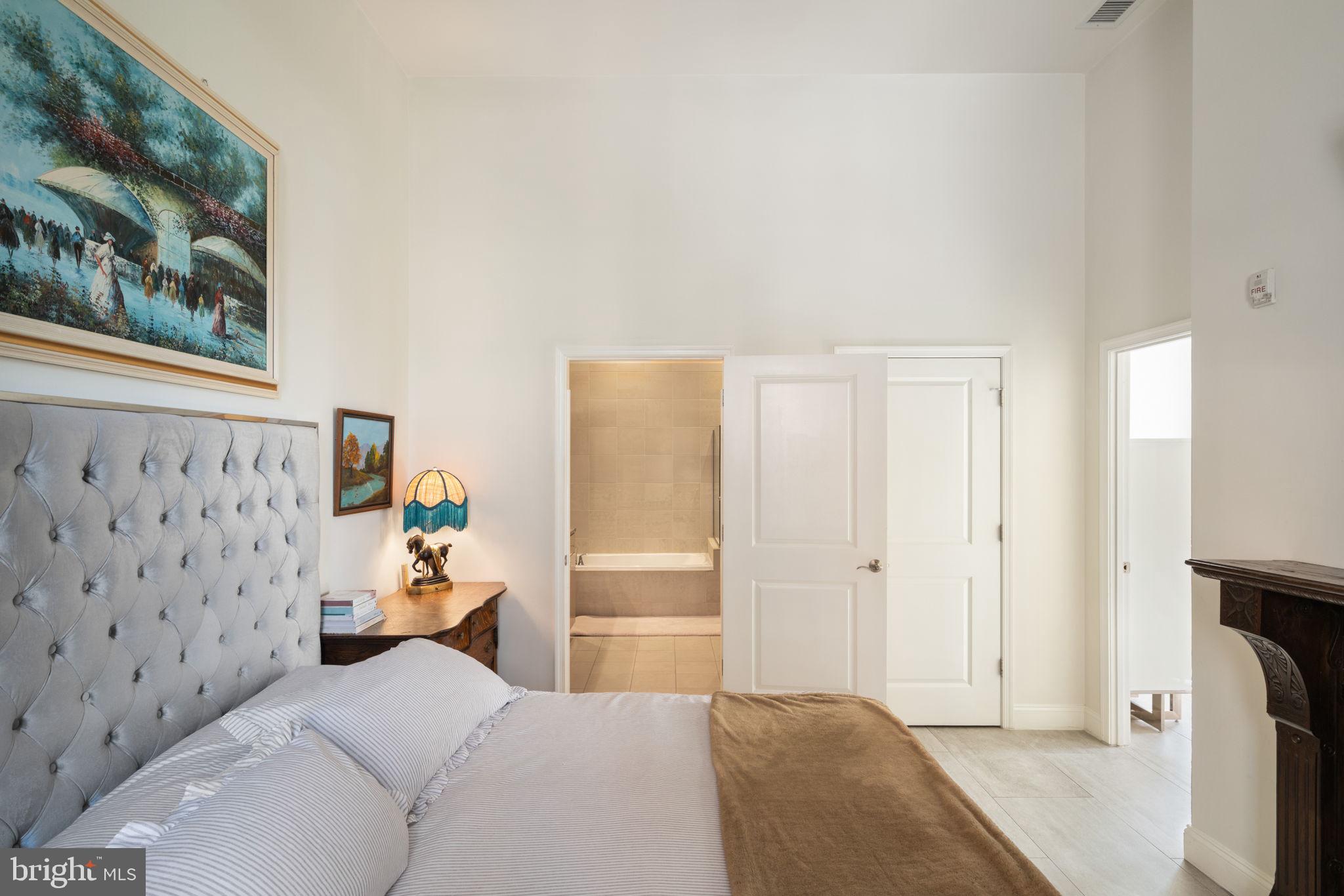 MIDTOWN AT RESTON TOWN CENTER - Residential