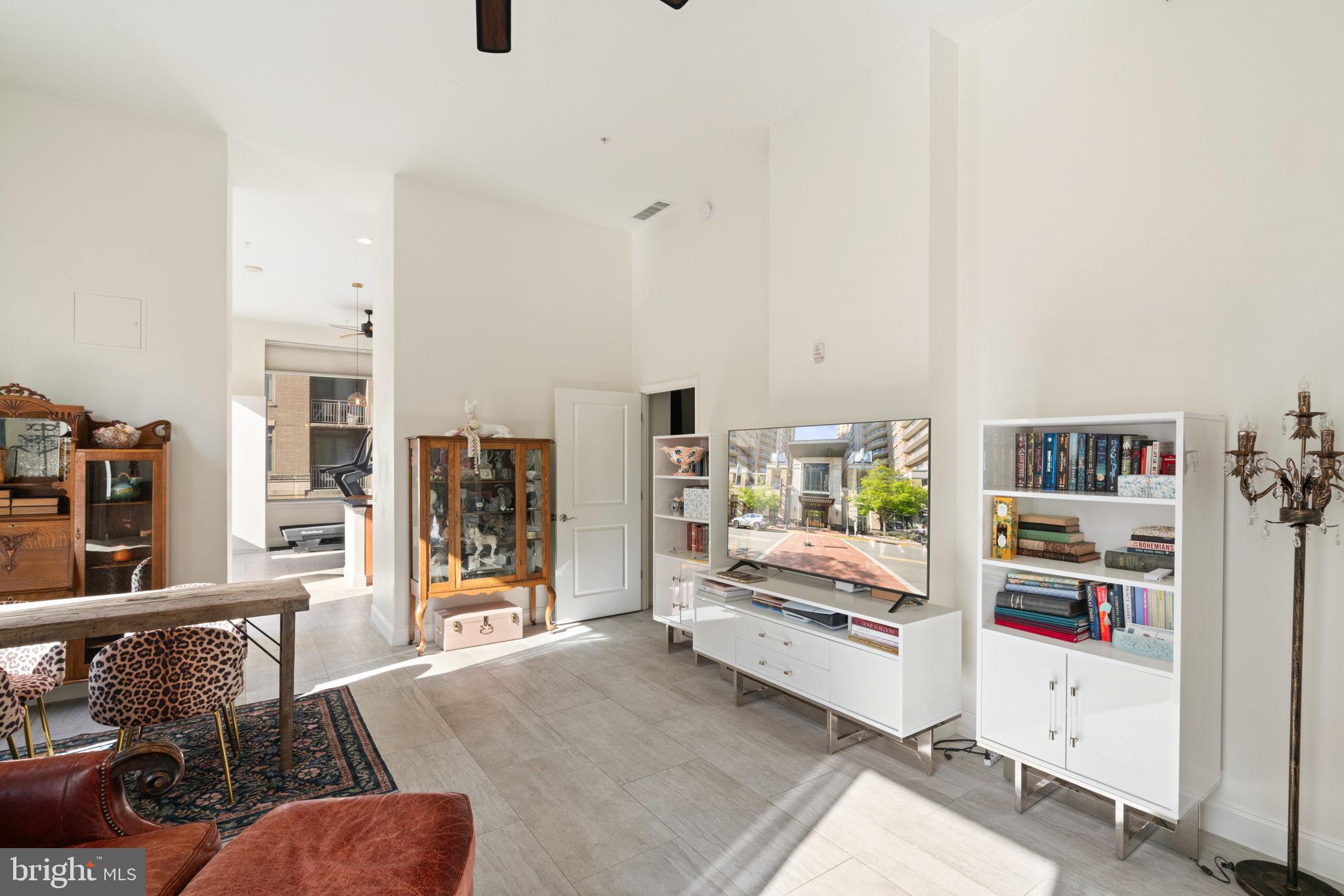 MIDTOWN AT RESTON TOWN CENTER - Residential