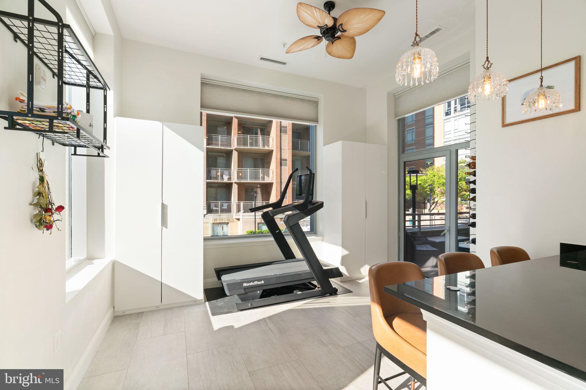 MIDTOWN AT RESTON TOWN CENTER - Residential