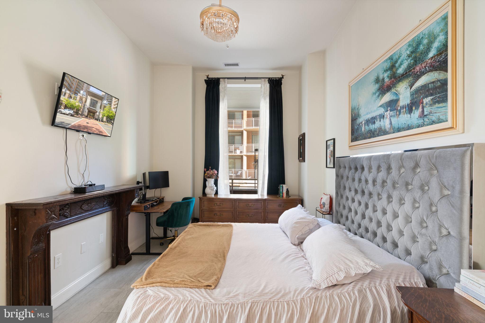 MIDTOWN AT RESTON TOWN CENTER - Residential