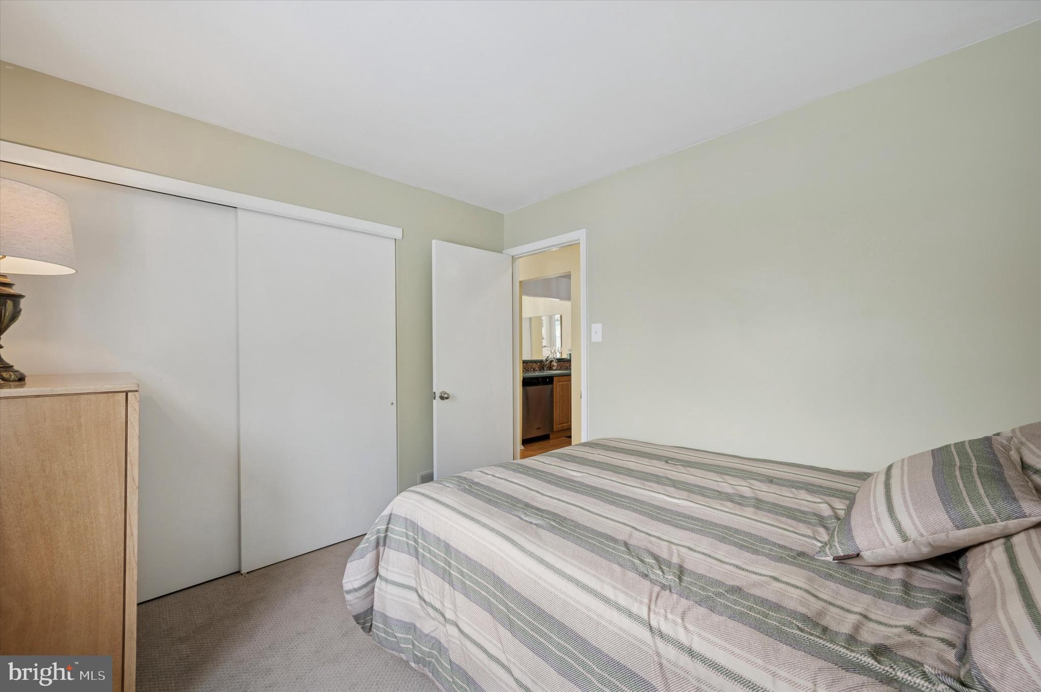 SAW MILL VALLEY - Residential