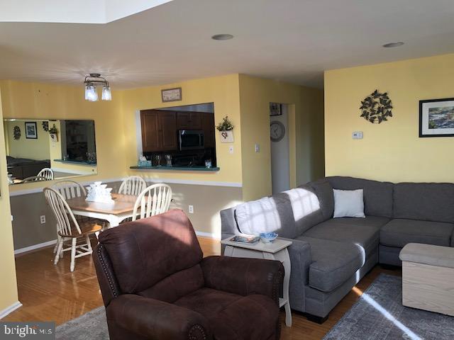 11 BROOKSIDE COURT 11