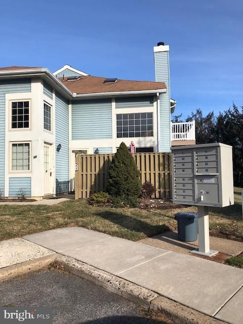 11 BROOKSIDE COURT 11 HORSHAM PA 19044