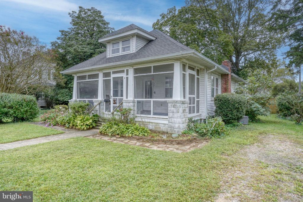 Photo of 40 Pine Street, DOVER, DE 19901 (MLS # DEKT2040746)
