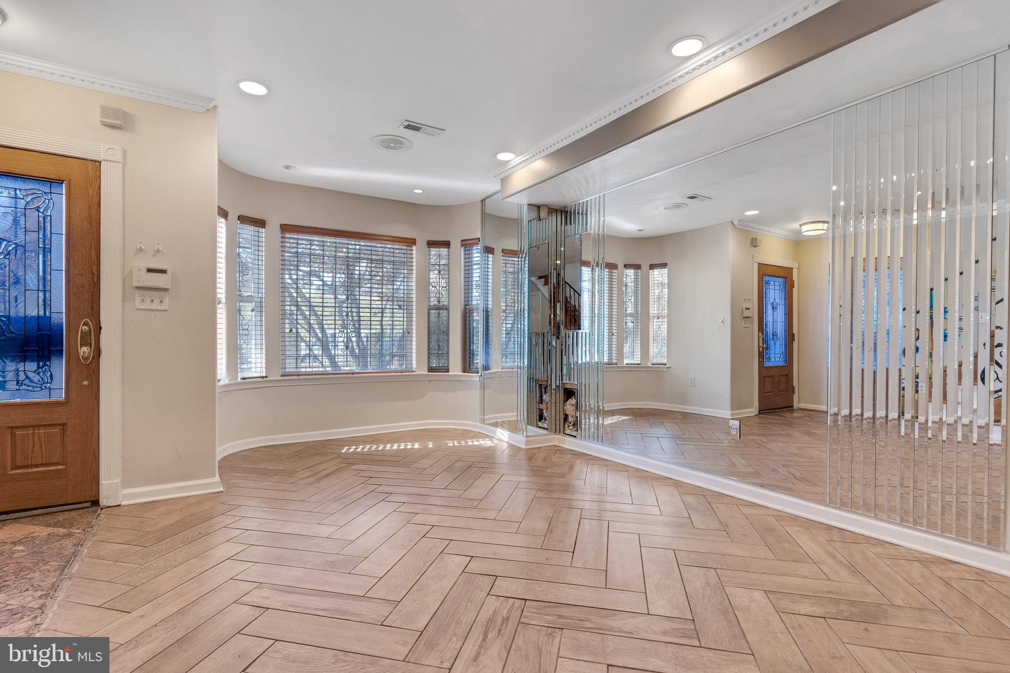 2505 N CAPITOL STREET NE