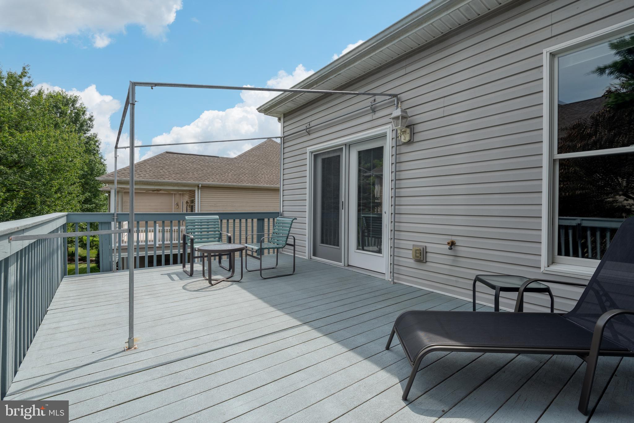 WITNEY RIDGE - Residential