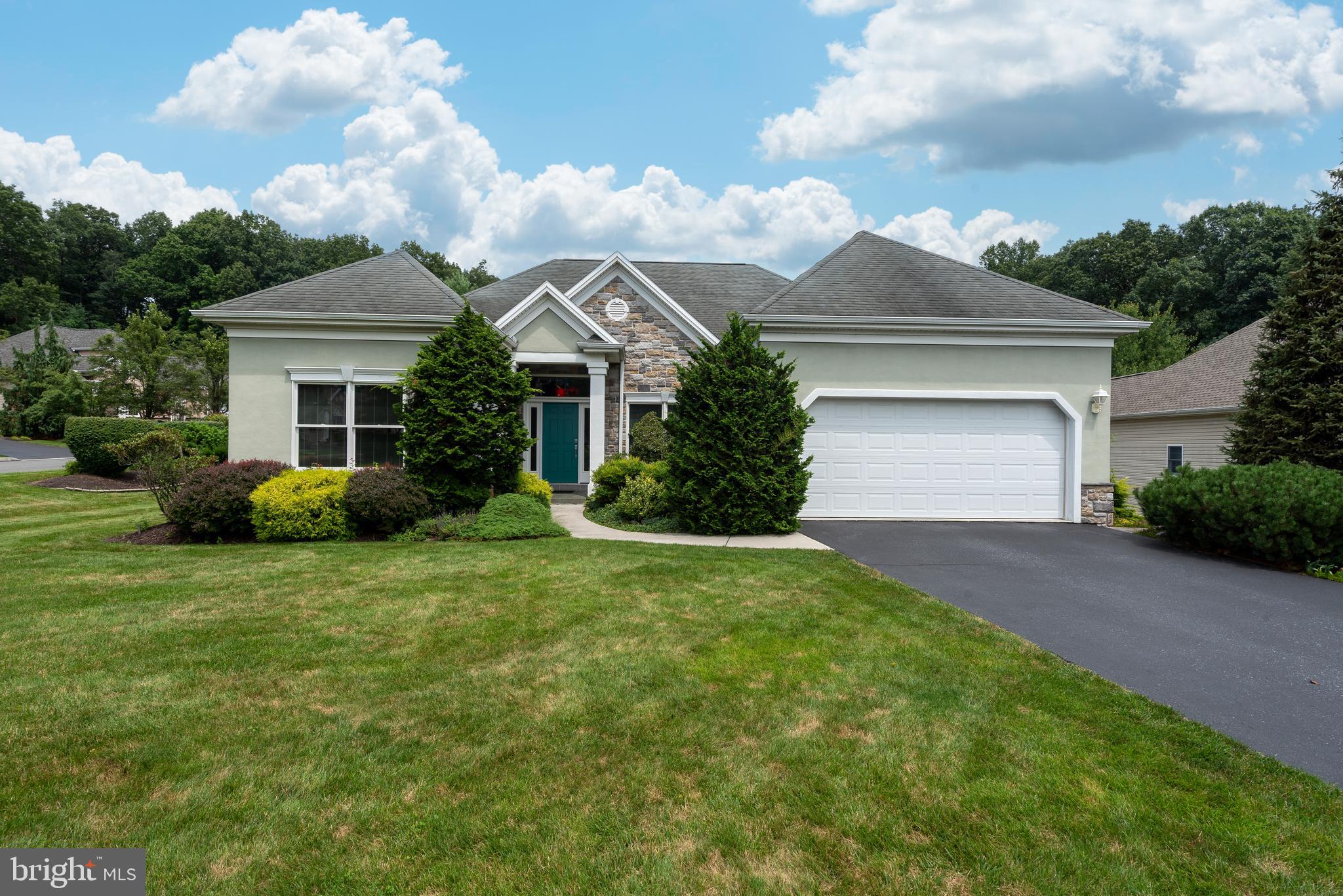 WITNEY RIDGE - Residential