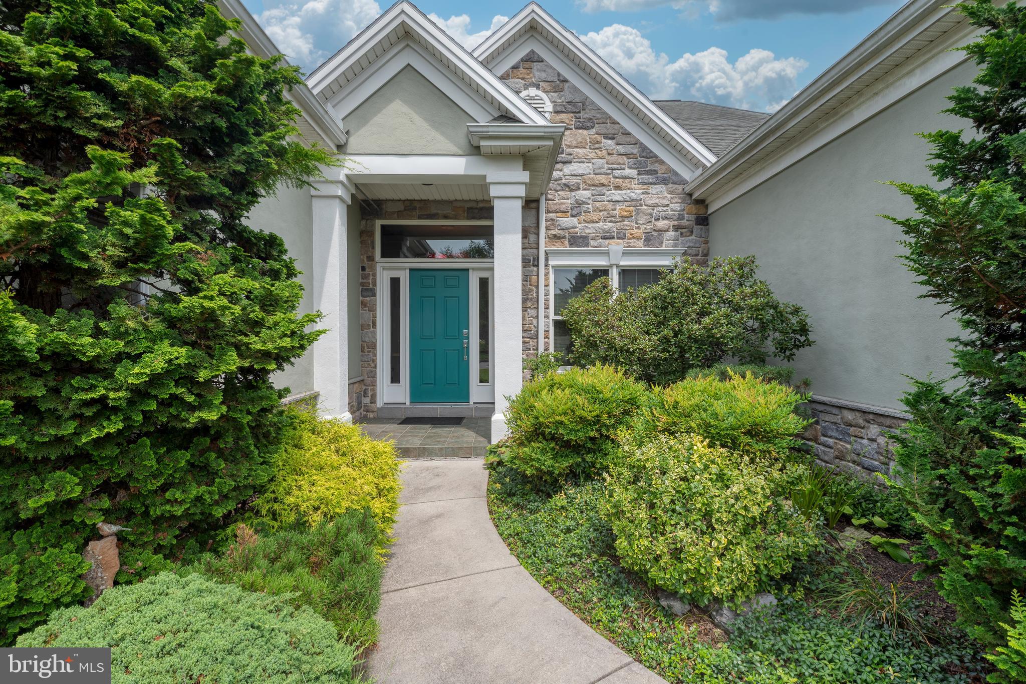 WITNEY RIDGE - Residential