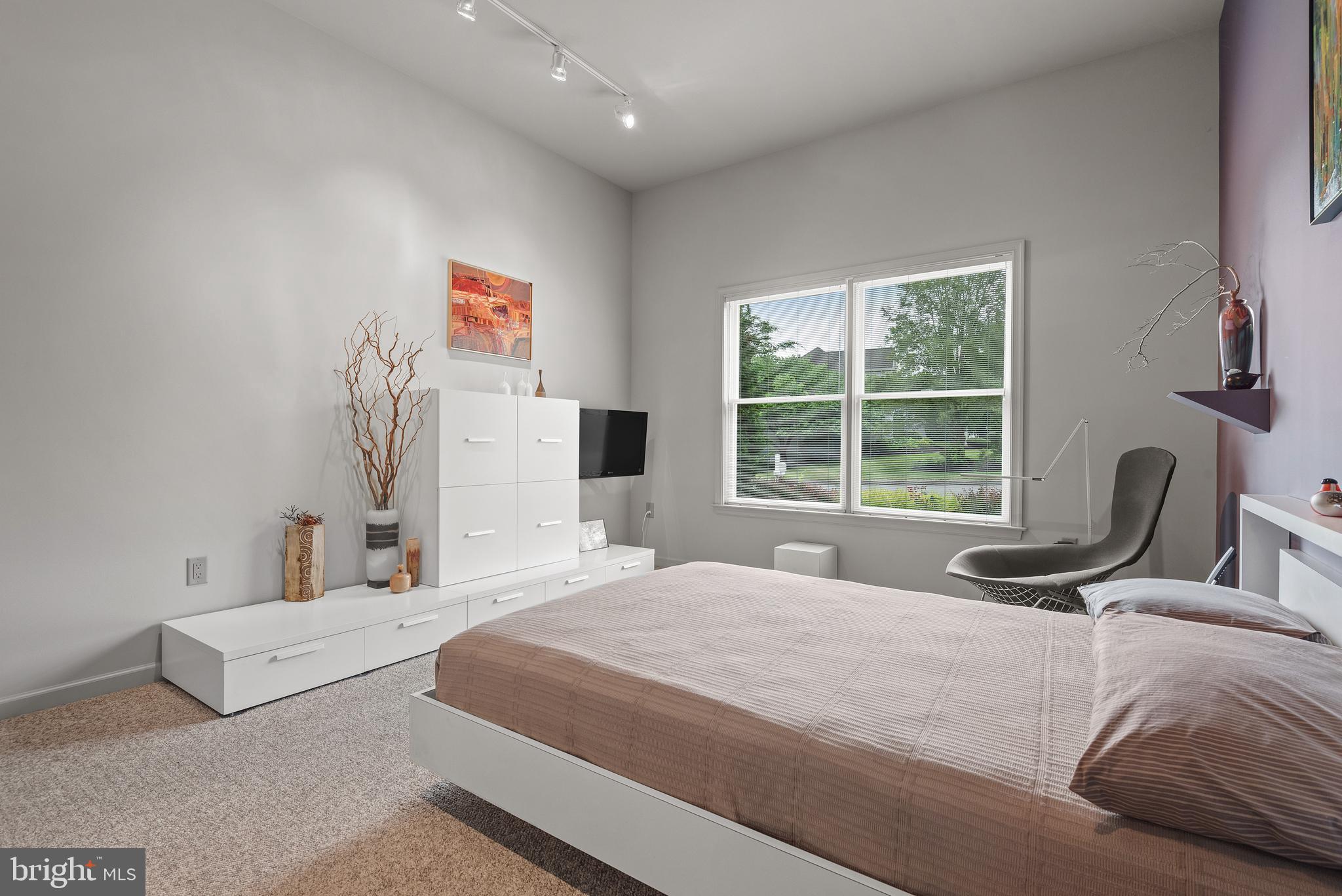 WITNEY RIDGE - Residential