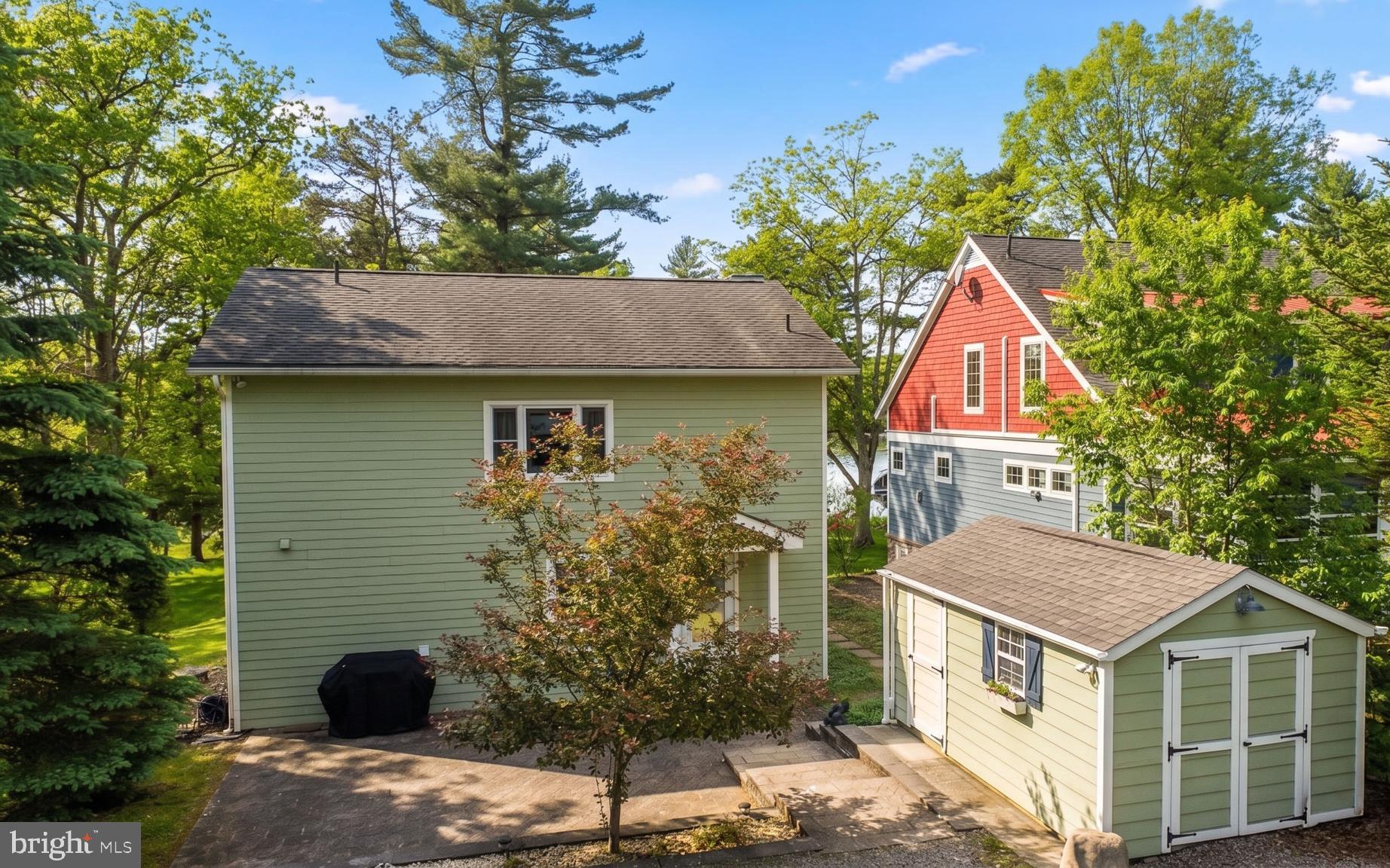 96 WHISPERING WAY