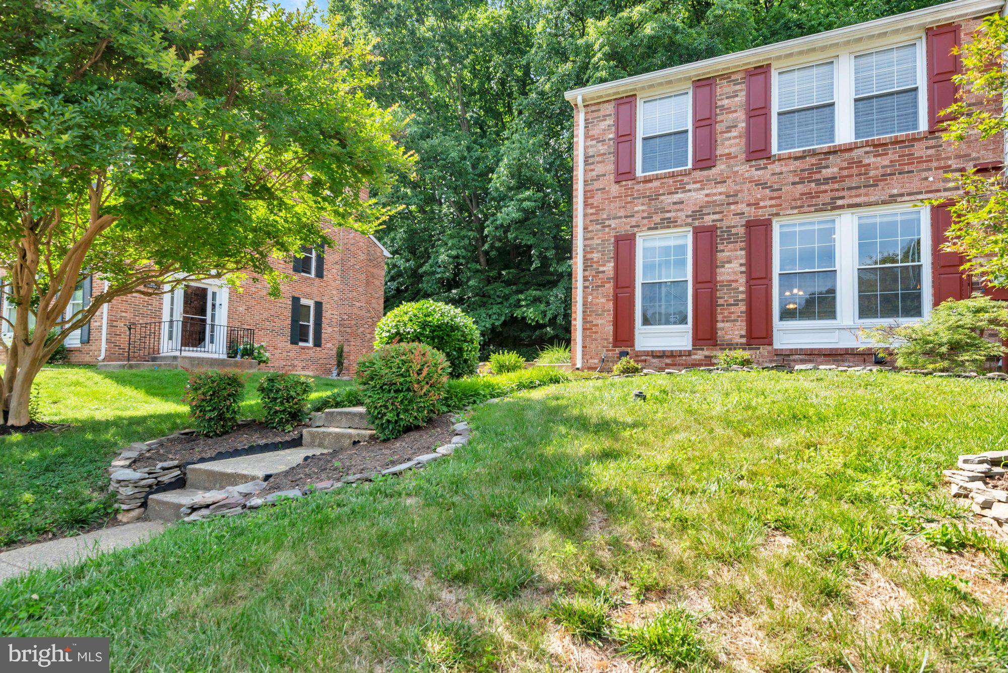 472 LAUREL VALLEY COURT