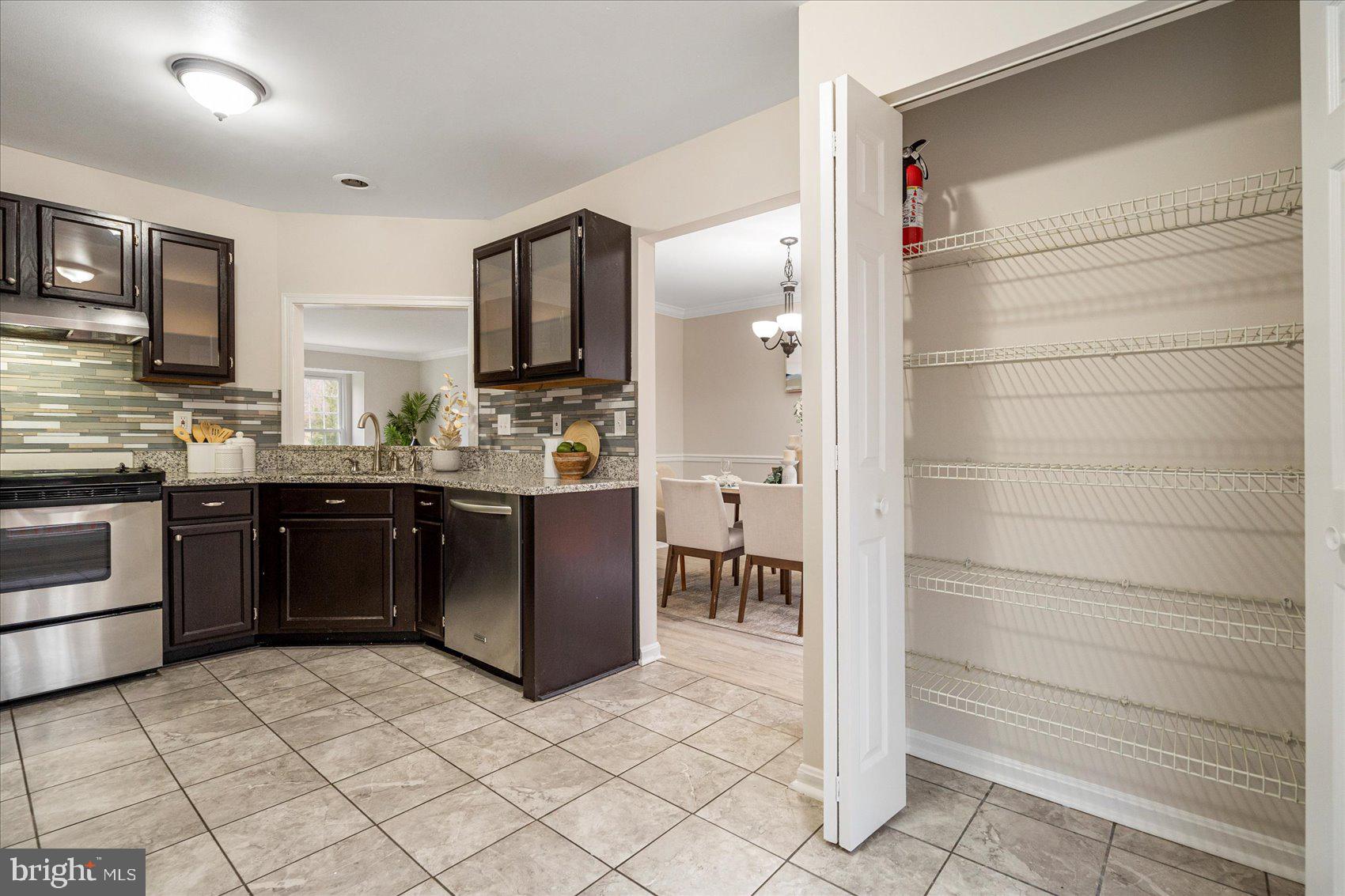 VILLAGE OF THOMAS RUN - Residential