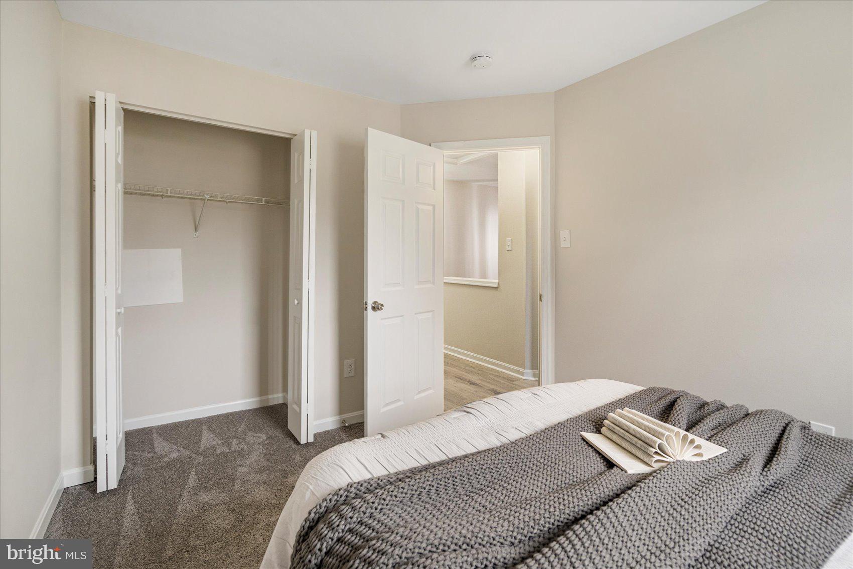 VILLAGE OF THOMAS RUN - Residential