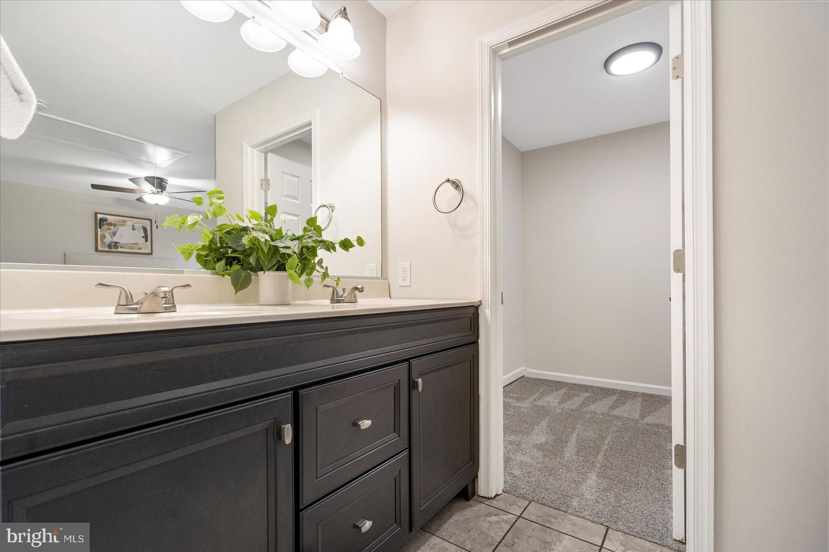 VILLAGE OF THOMAS RUN - Residential