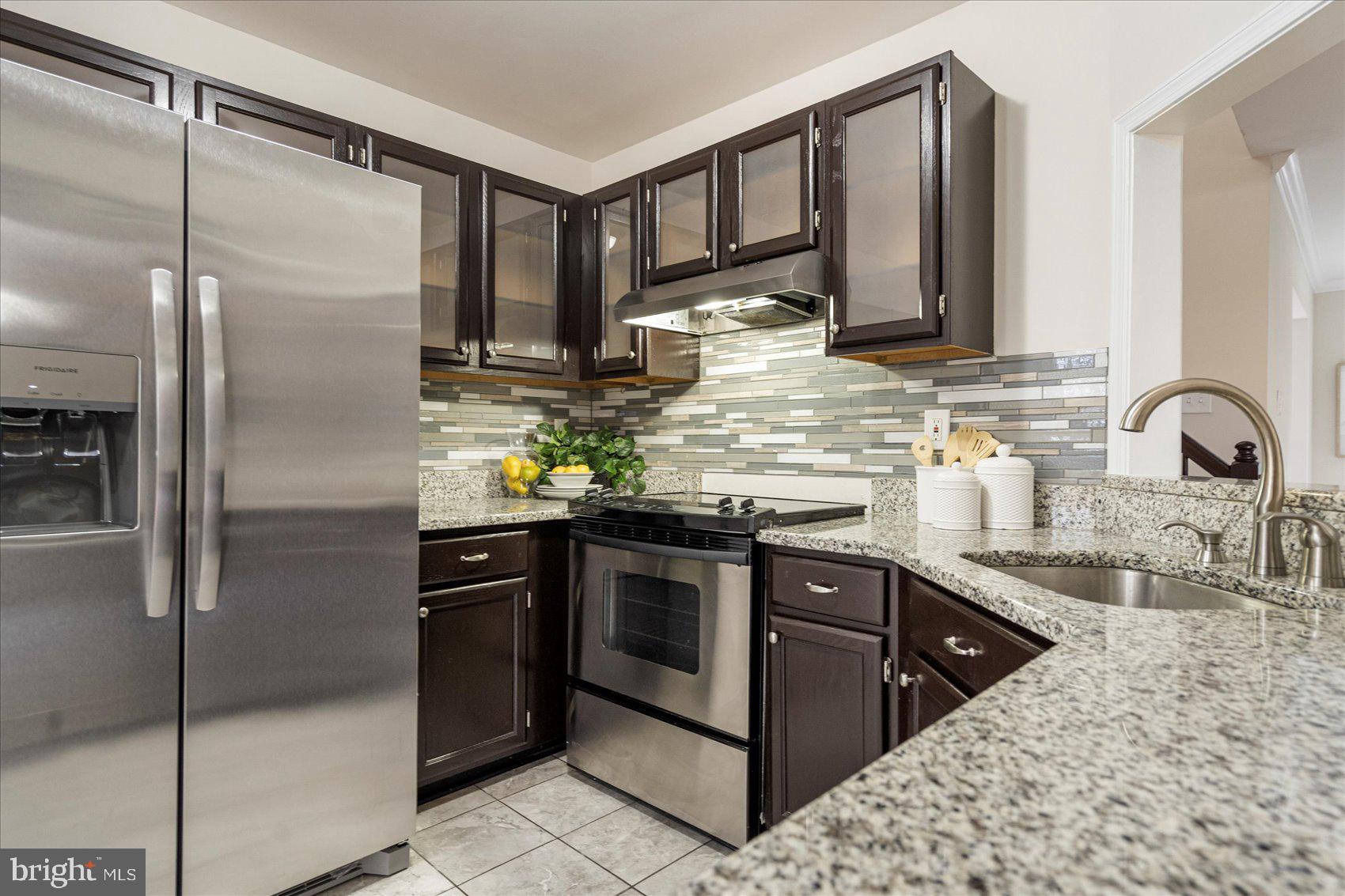 VILLAGE OF THOMAS RUN - Residential