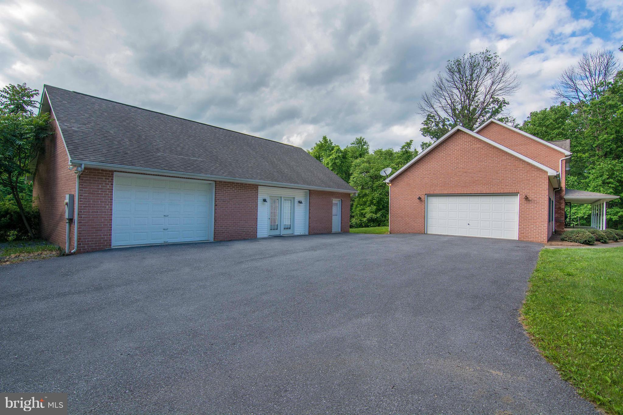 SHANLIN RIDGE - Residential