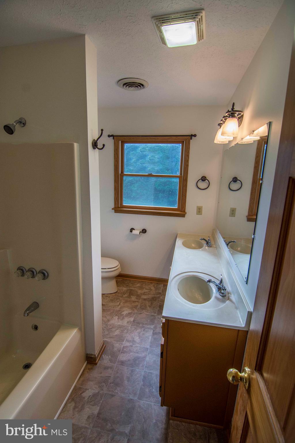 SHANLIN RIDGE - Residential