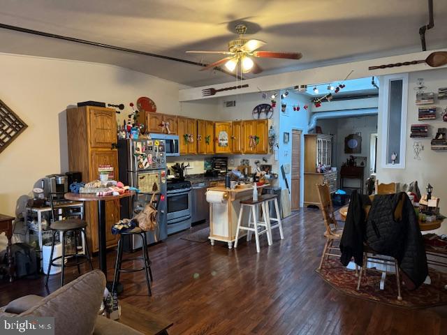 OLD CITY - Commercial Sale