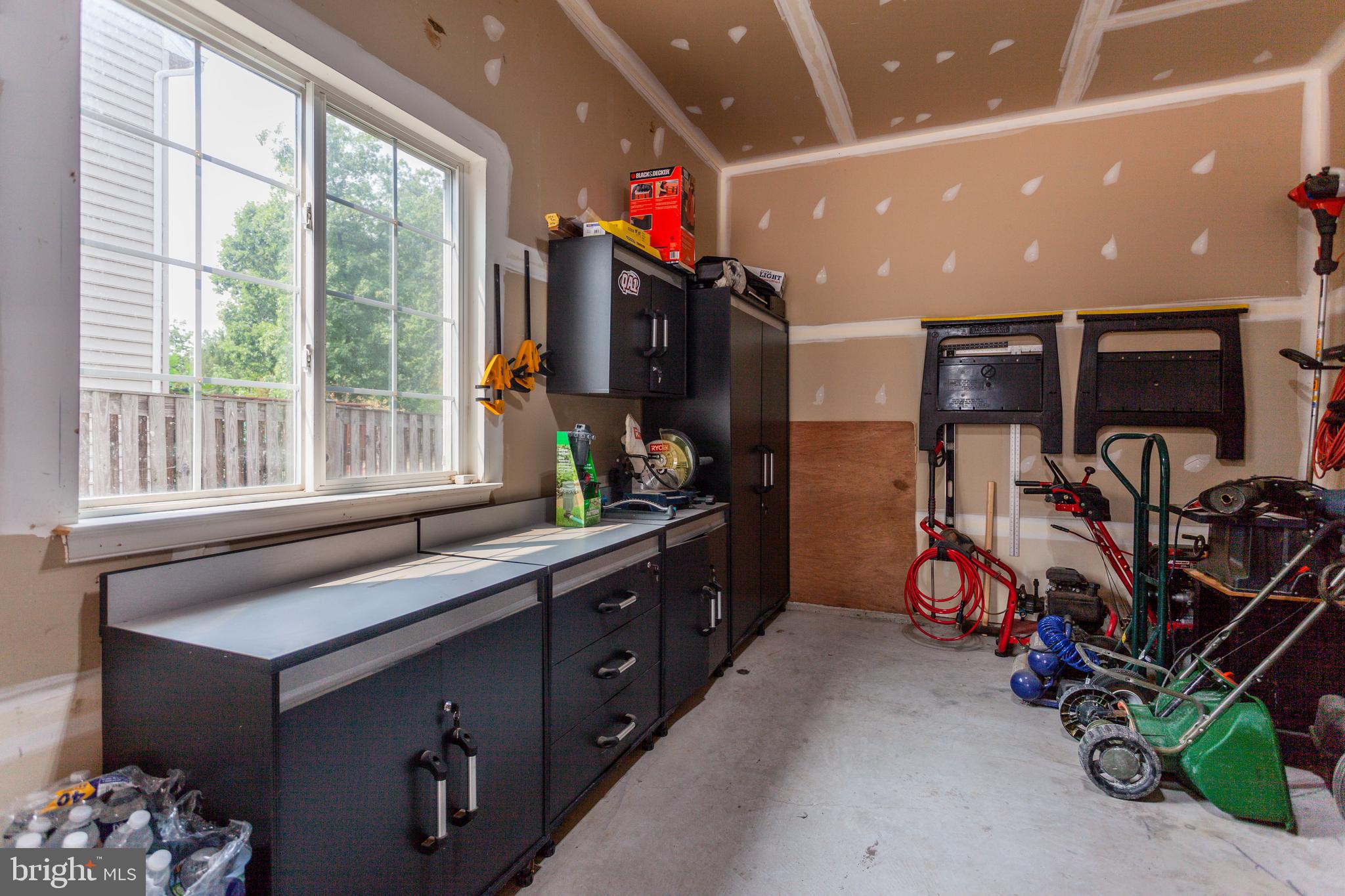 LANIER FARMS - Residential