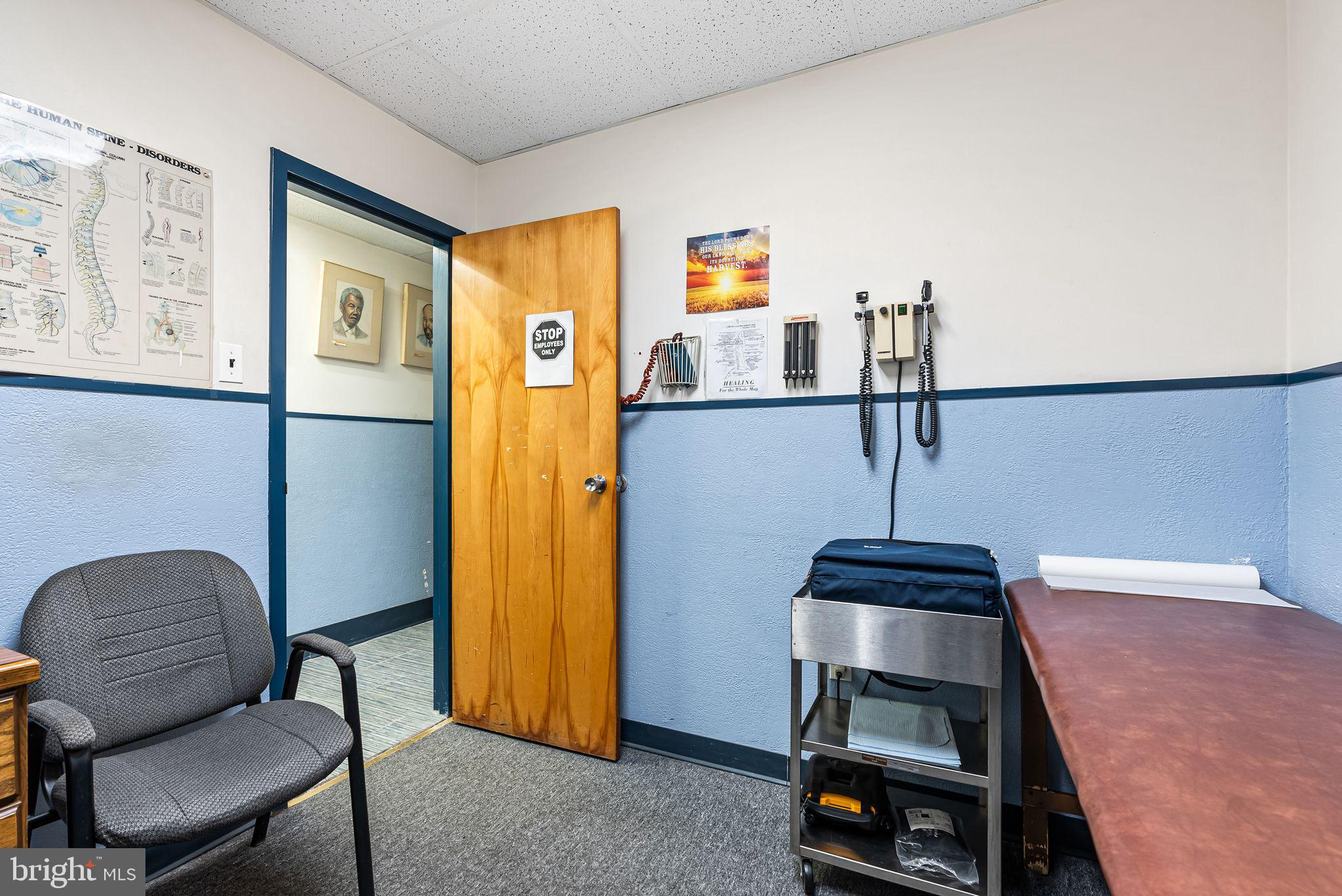 GERMANTOWN (EAST) - Commercial Sale