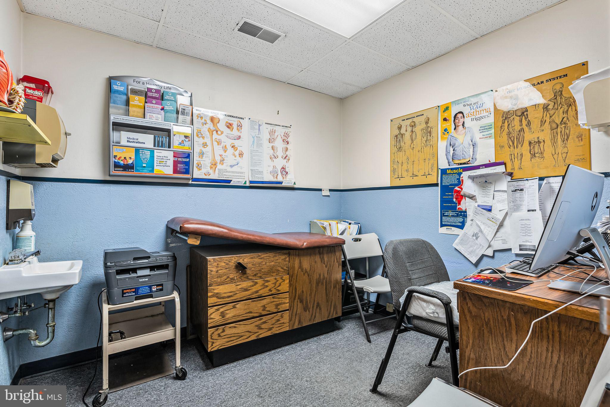 GERMANTOWN (EAST) - Commercial Sale