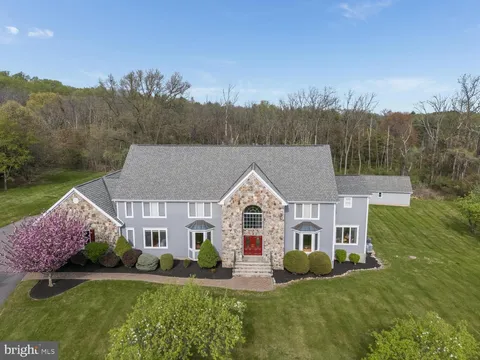 3 Peachtree Lane, Lebanon, NJ MLS: NJHT2003848
