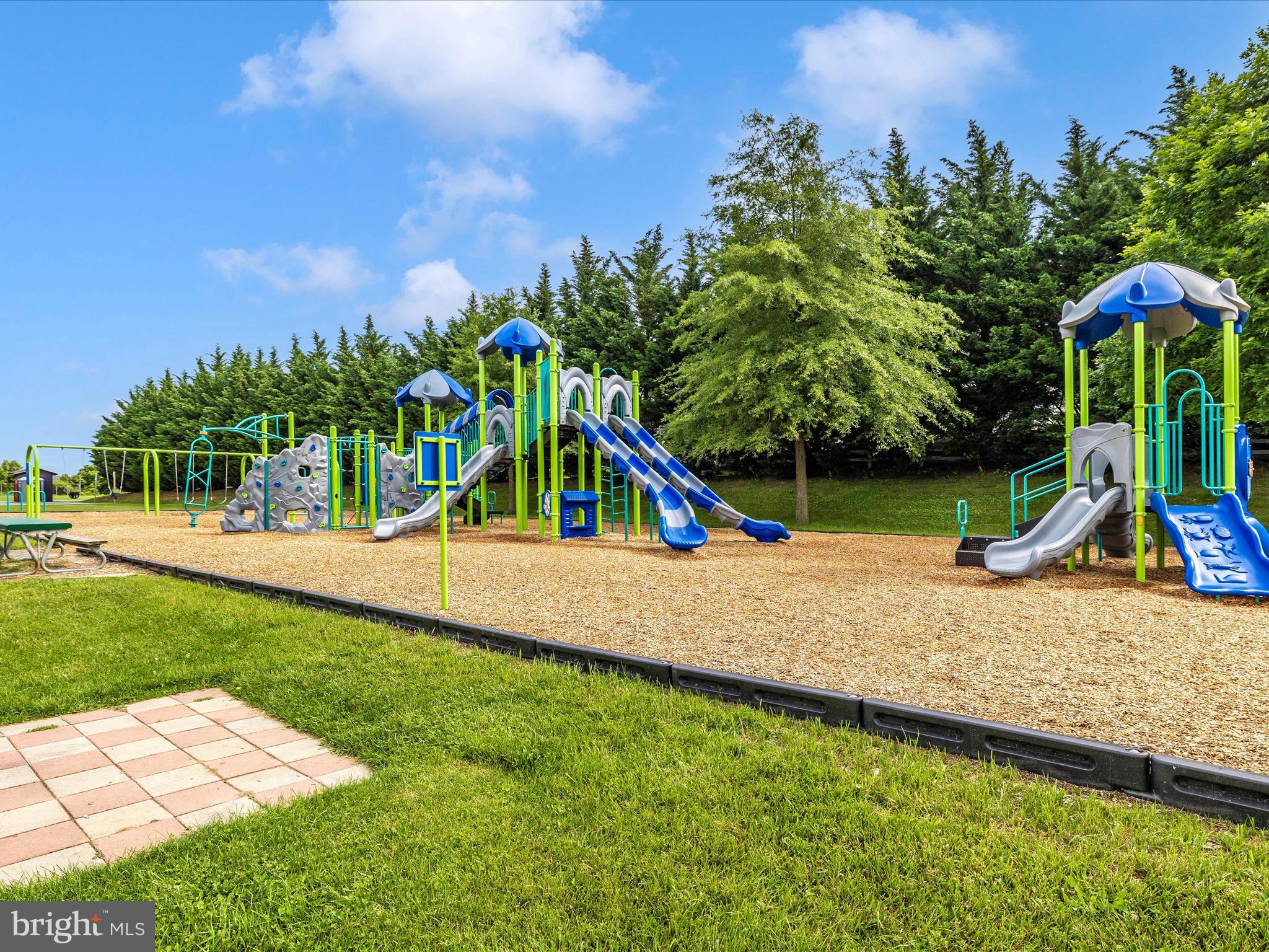 SUMMIT RIDGE - Residential