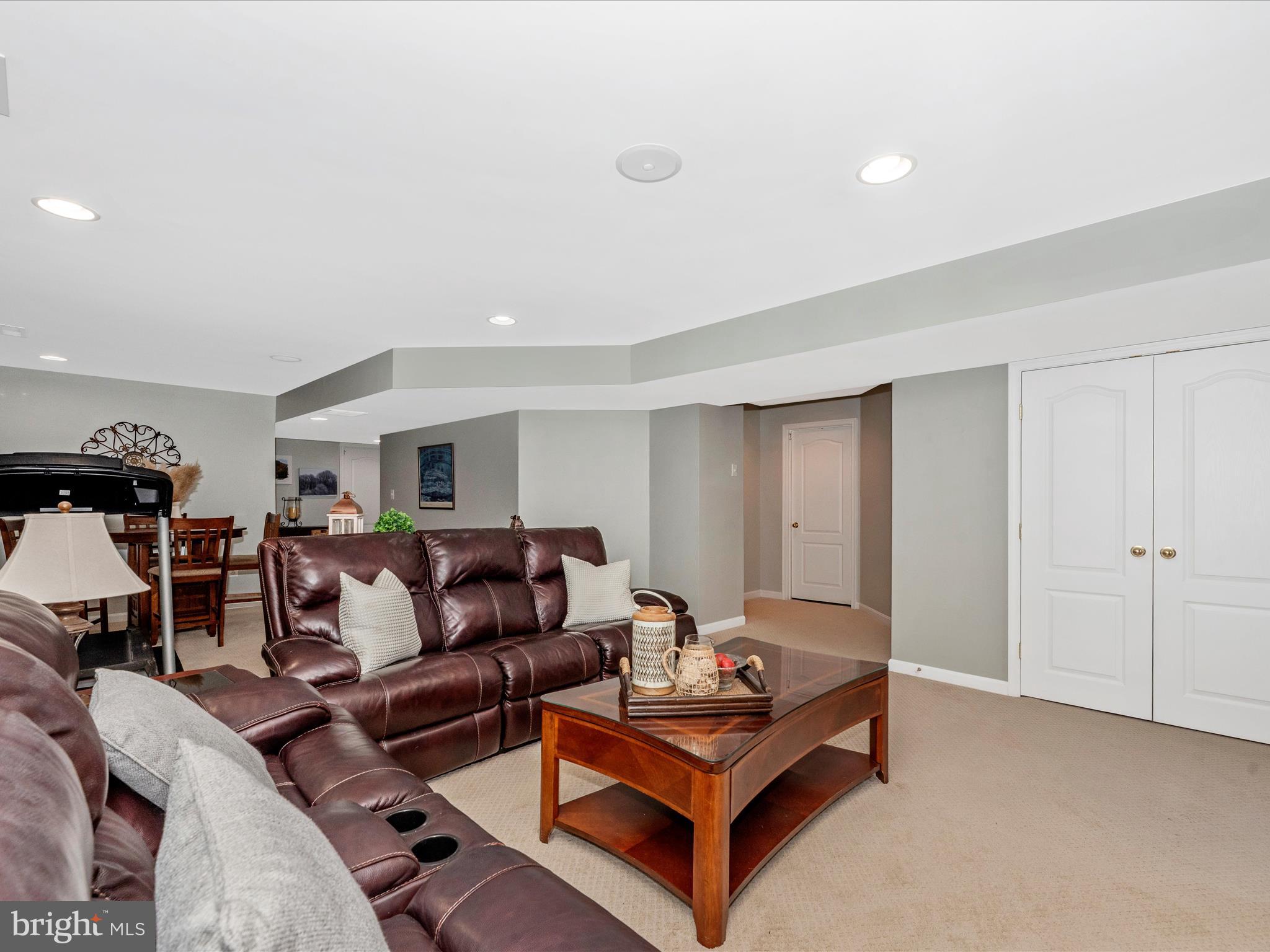 SUMMIT RIDGE - Residential