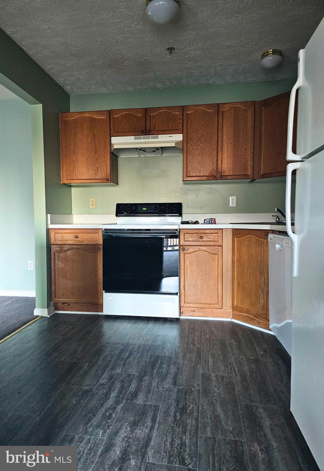 115 BROOKLAND TERRACE 8