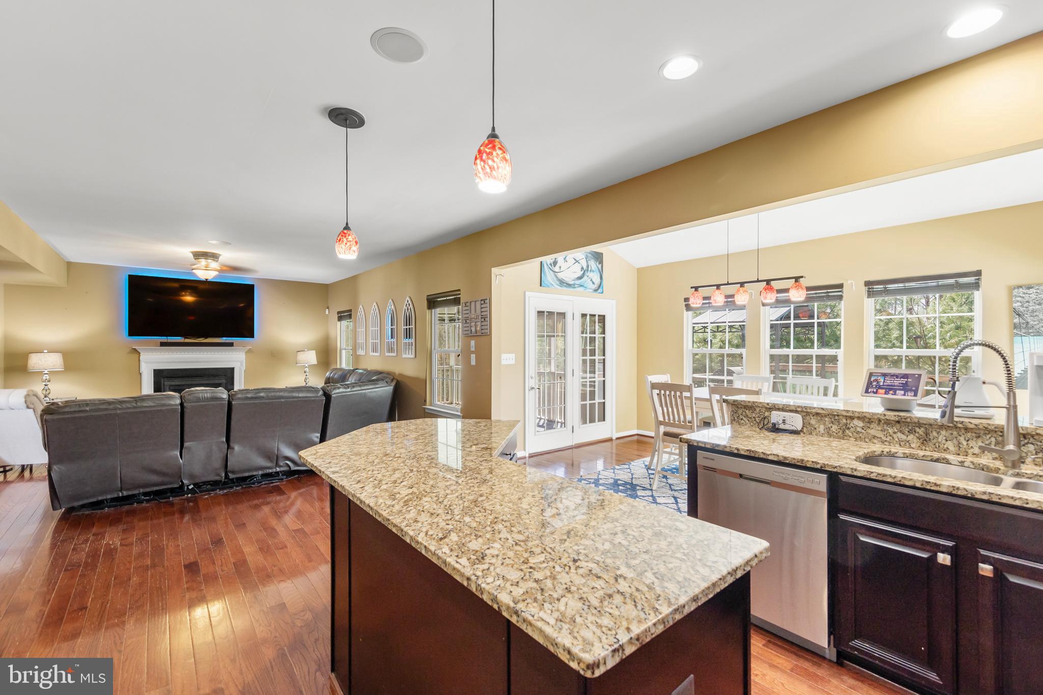 RED BUD RUN - Residential