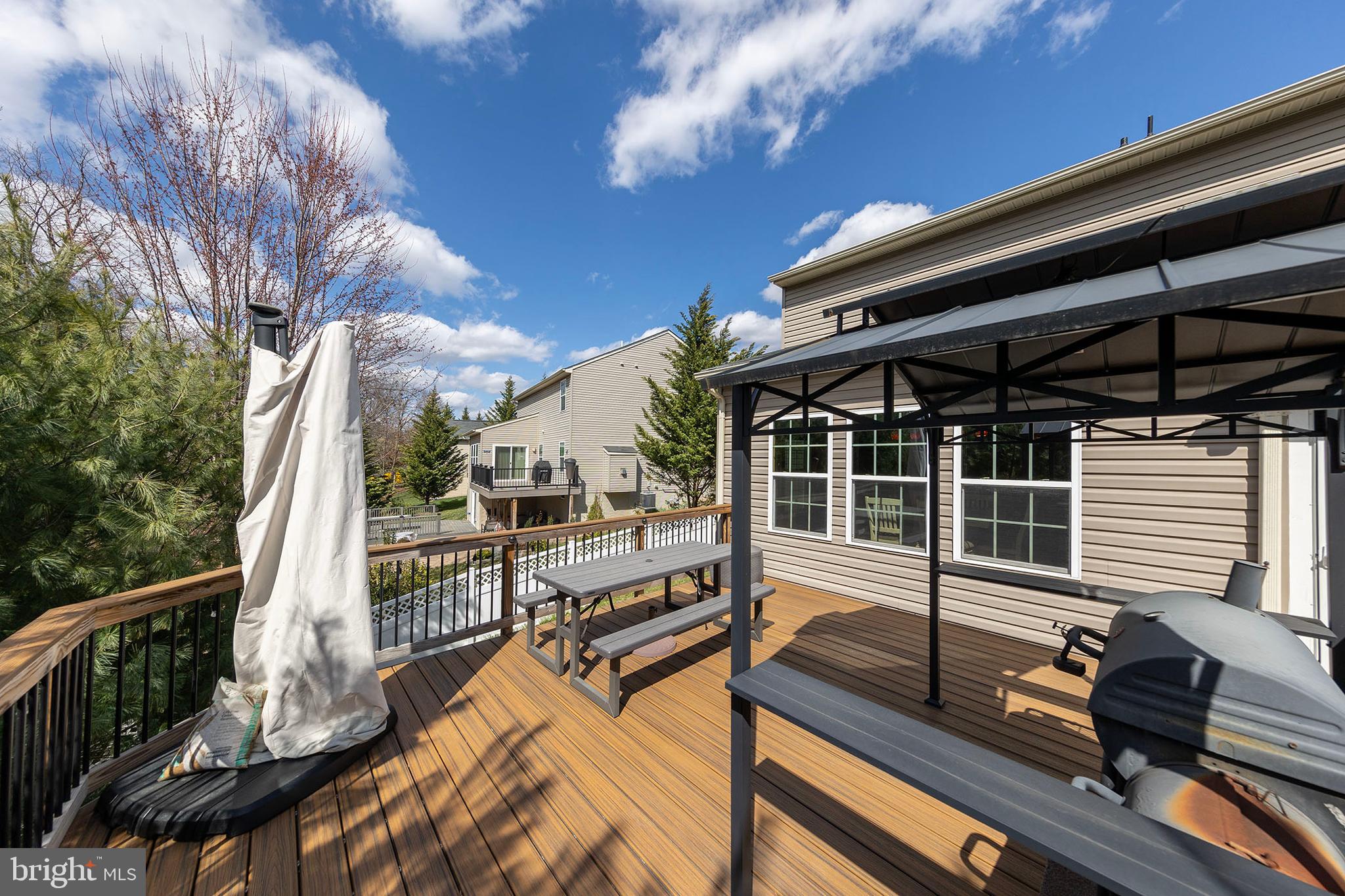 RED BUD RUN - Residential