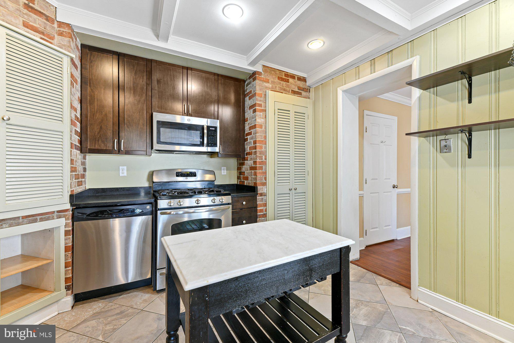 OLD DUNDALK - Residential