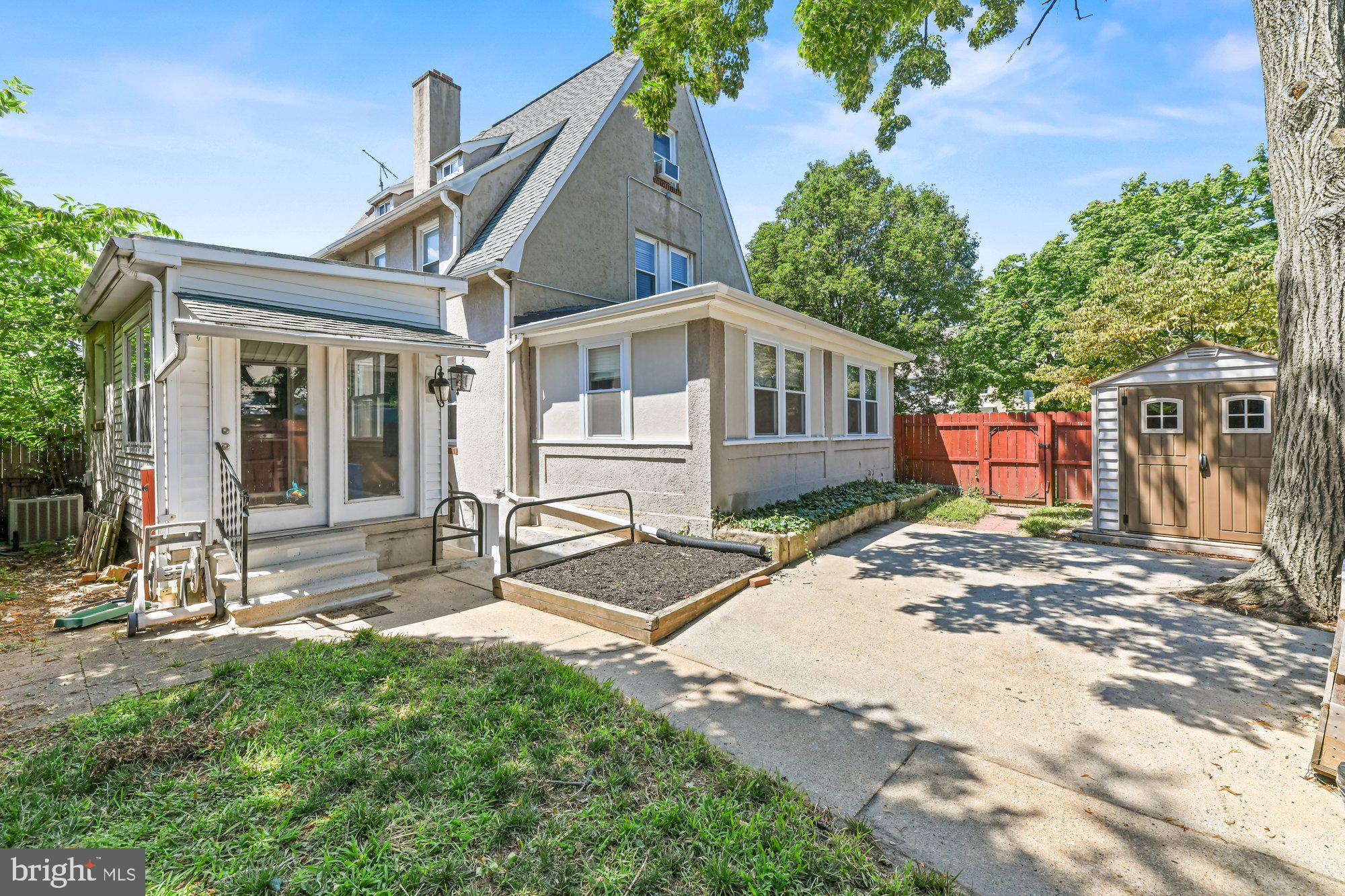 OLD DUNDALK - Residential
