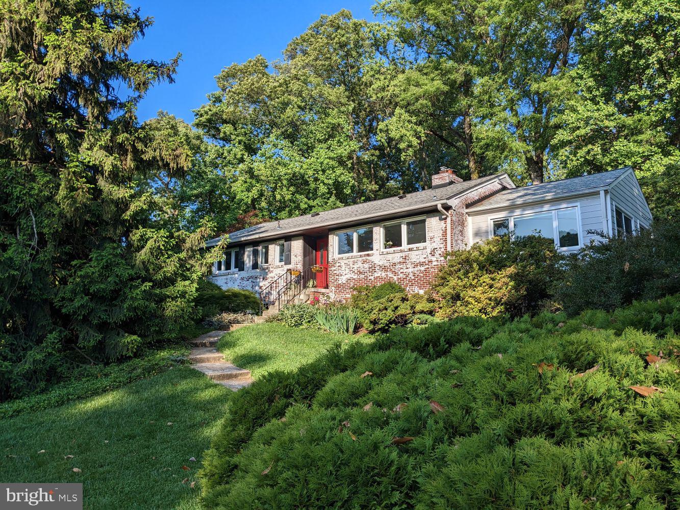 HILLANDALE - Residential