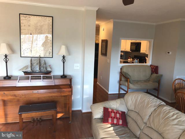 BAYSIDE MARINA - Residential Lease