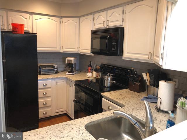 BAYSIDE MARINA - Residential Lease