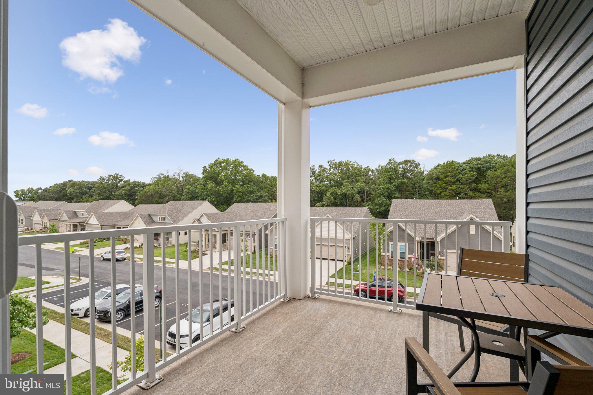 21630 HAWKSBILL HIGH CIRCLE 302