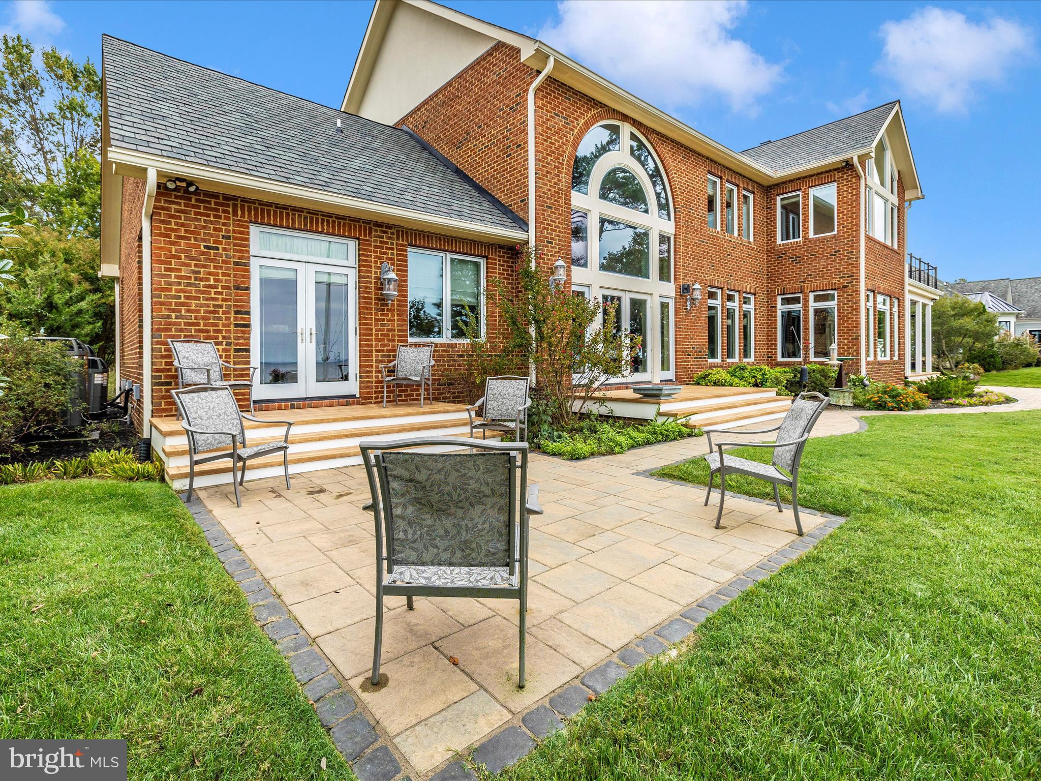 BLOODY POINT FARM - Residential