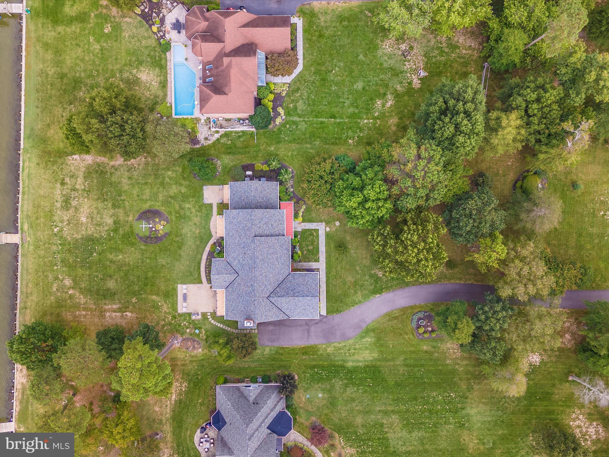 BLOODY POINT FARM - Residential