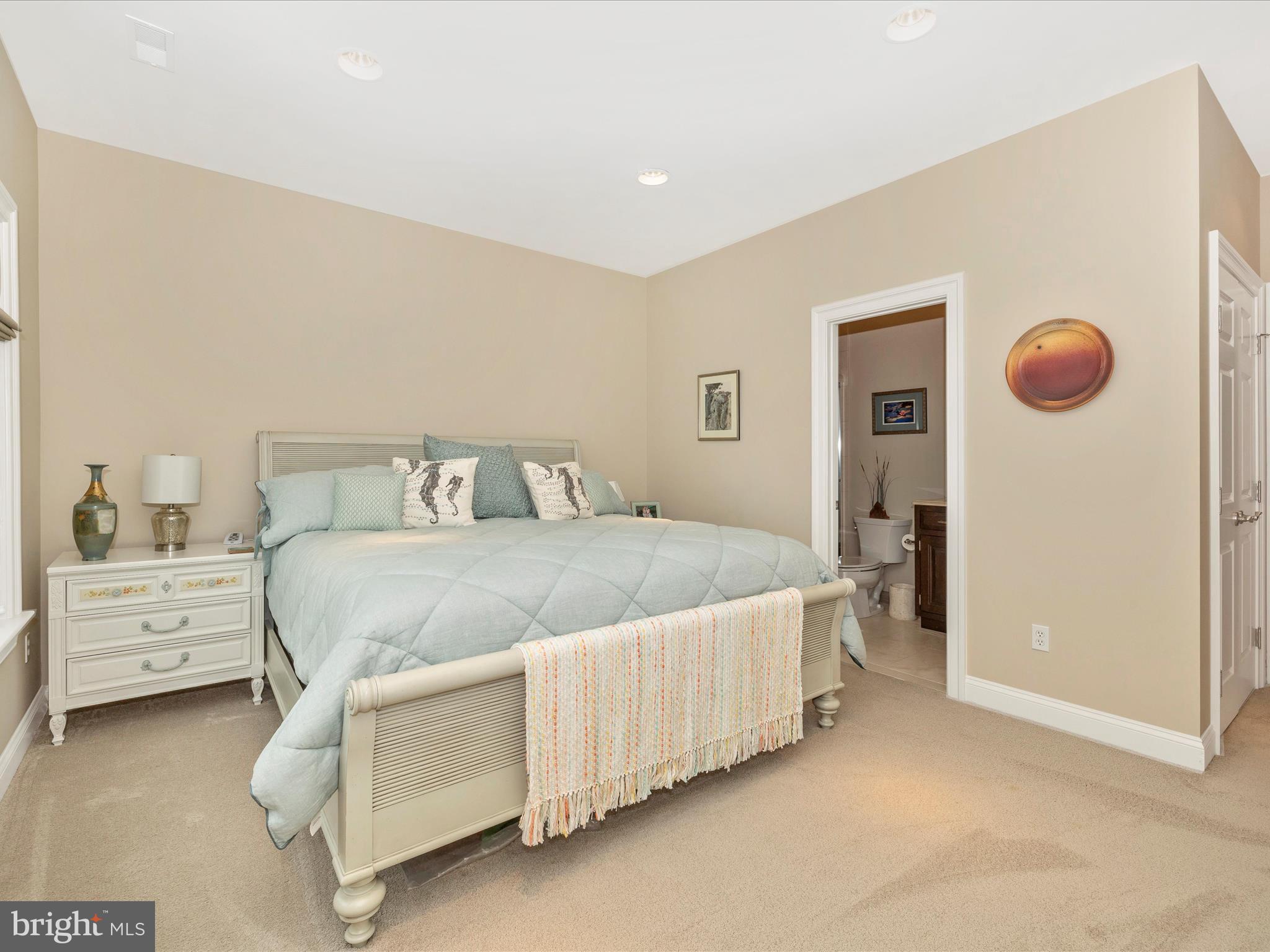 BLOODY POINT FARM - Residential