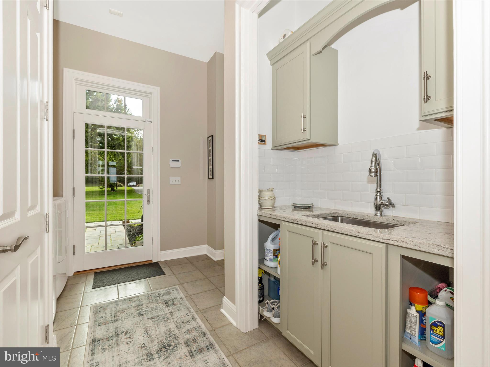 BLOODY POINT FARM - Residential