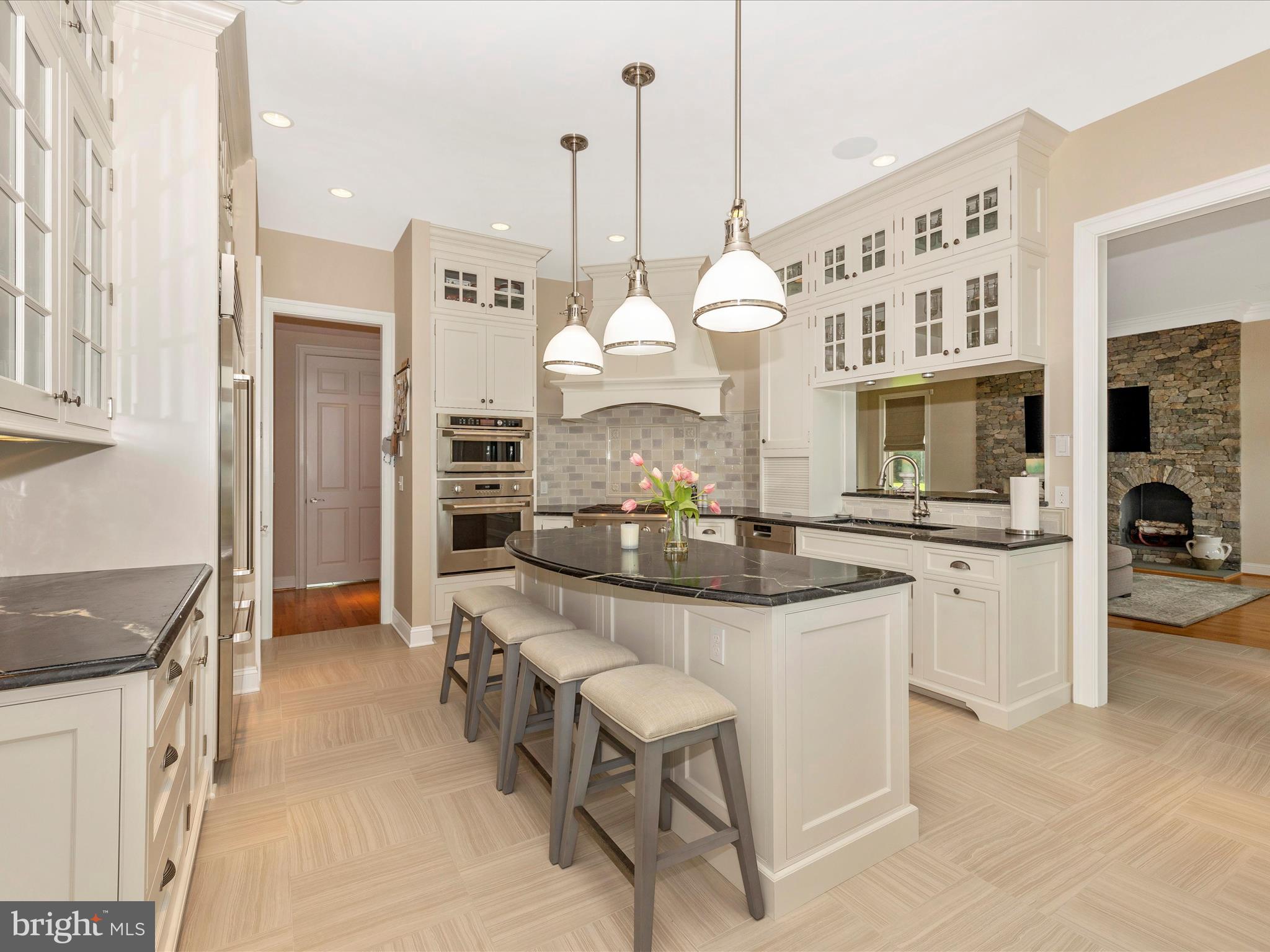 BLOODY POINT FARM - Residential