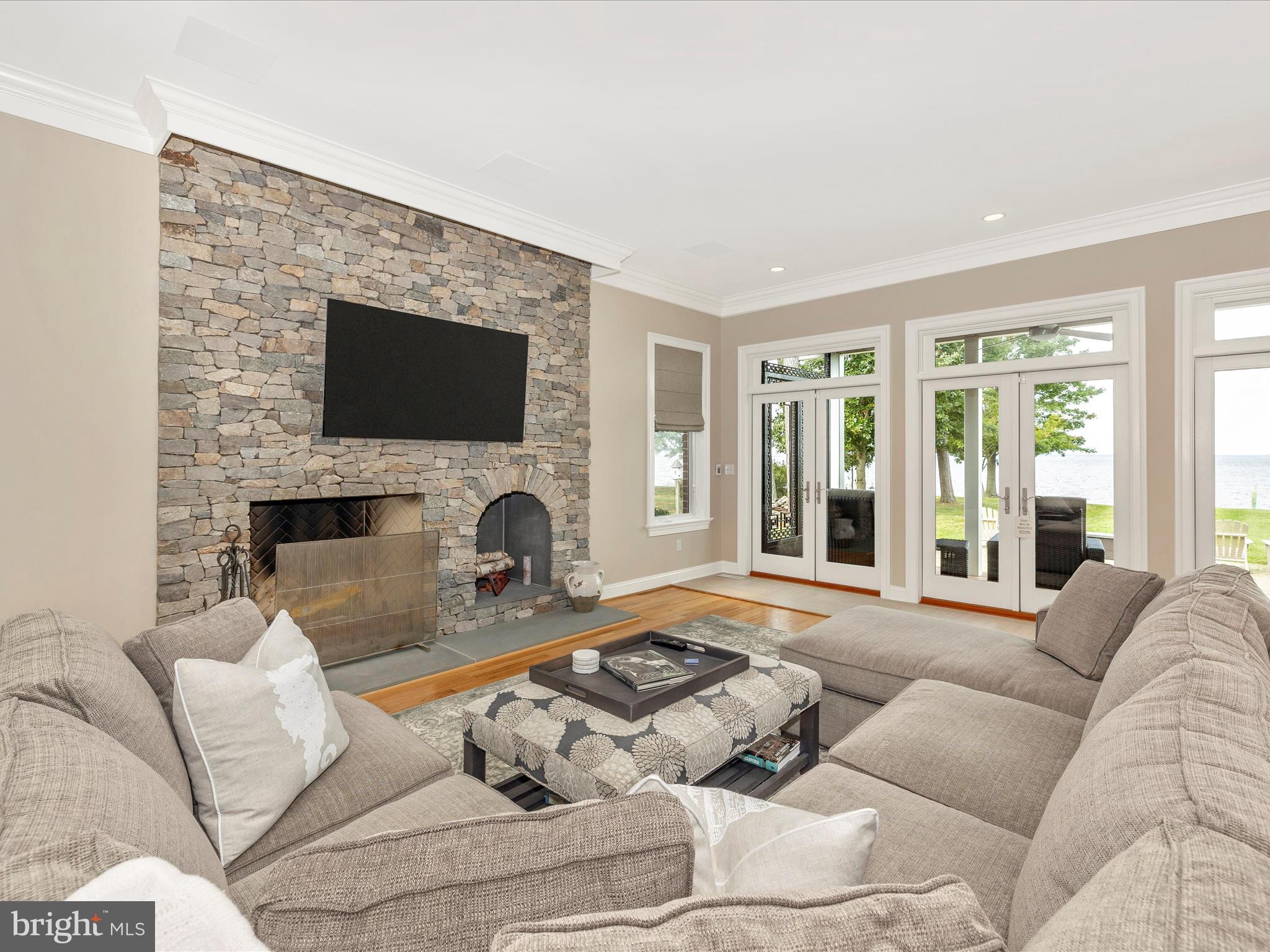 BLOODY POINT FARM - Residential